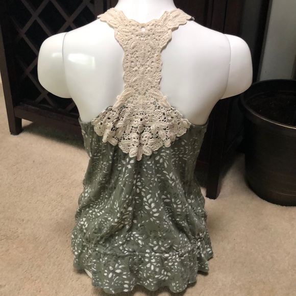 Lace back tank - Picture 1 of 5